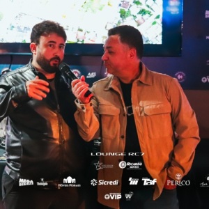 LoungeDia02-119