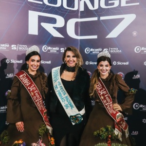 LoungeDia08-122
