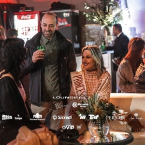 LoungeDia08-130