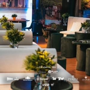 LoungeDia01-112