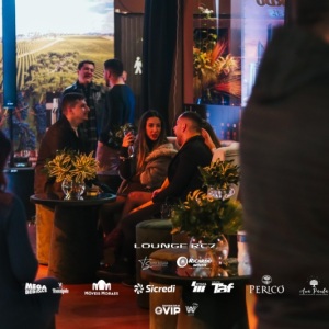 LoungeDia01-204