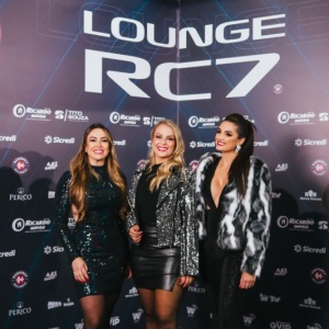 LoungeDia01-210