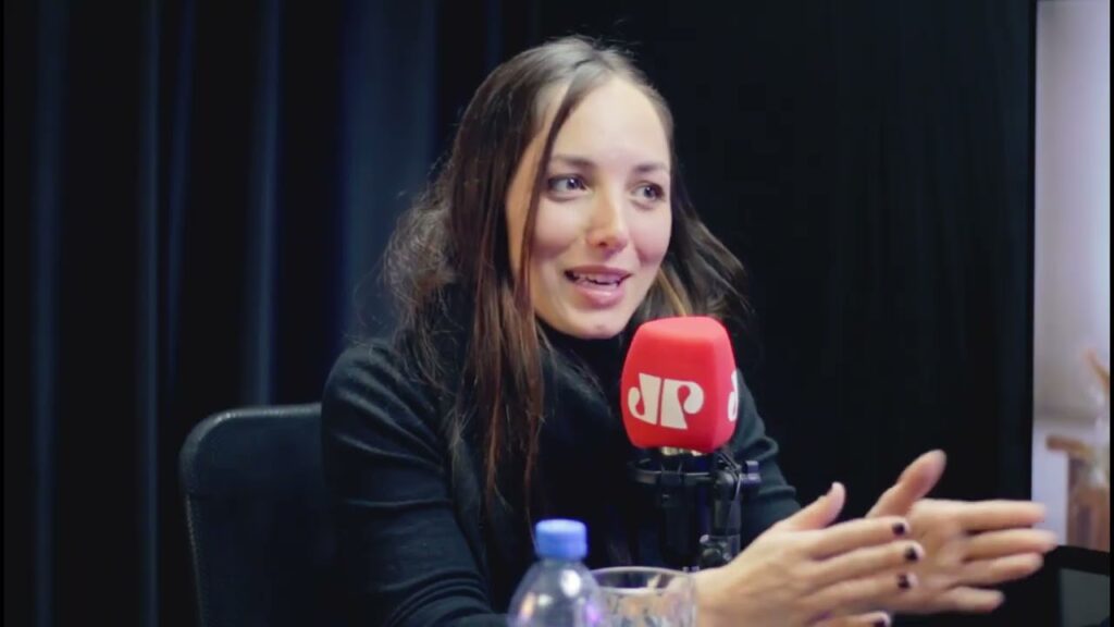 Anna Zechini lança EP inspirado em Anita Garibaldi | Entrevista no Jornal da Manhã